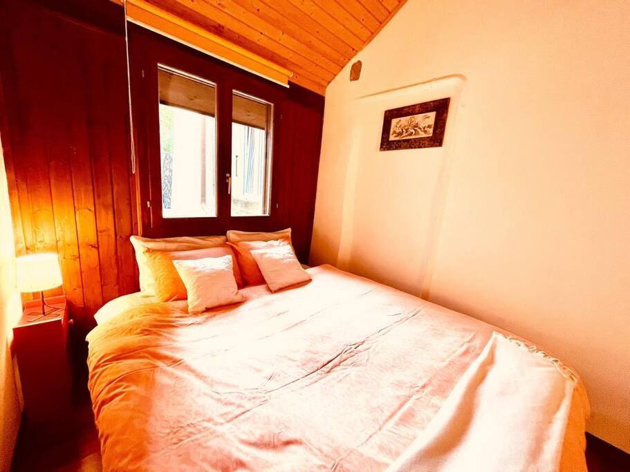 Charmant Appartement De Vacances Alta Ripa Hauterive  Eksteriør bilde